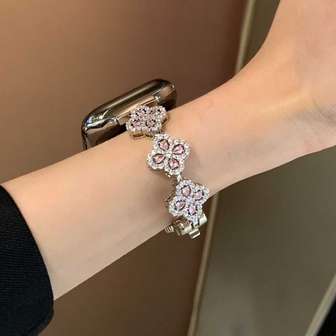 适用苹果手表s10表带轻奢四叶草钻链条iwatchs9 s8 s6 se表带女生