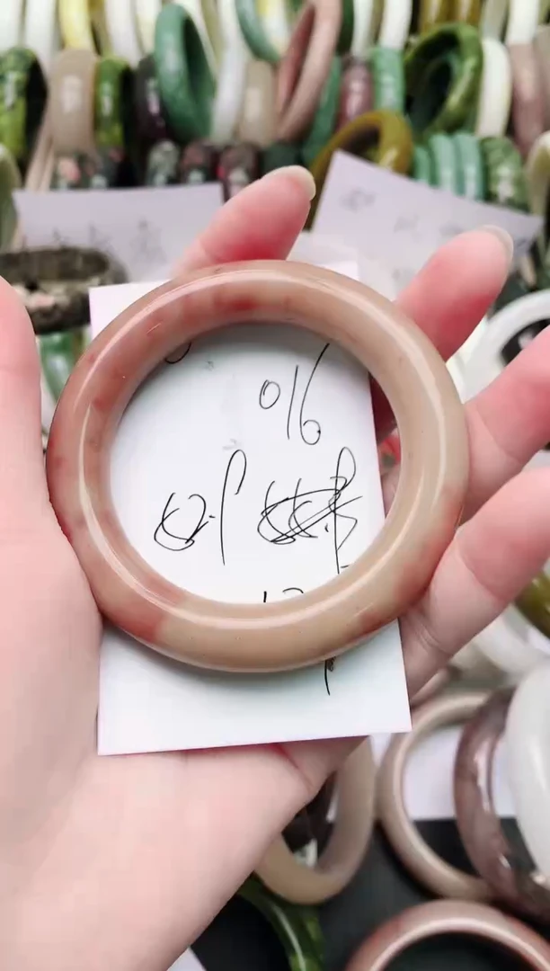 石英质玉未镶嵌手镯016