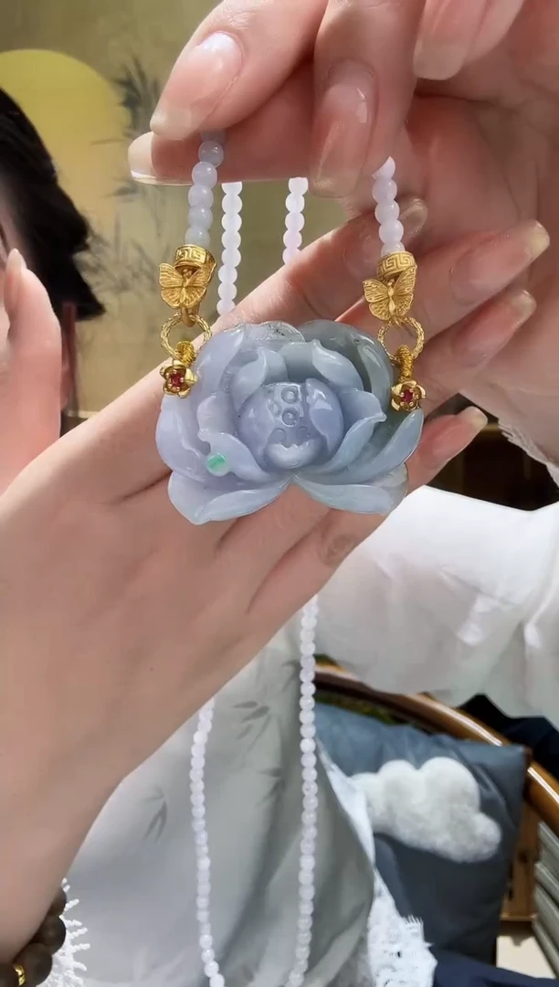 颈饰未镶嵌翡翠吊坠