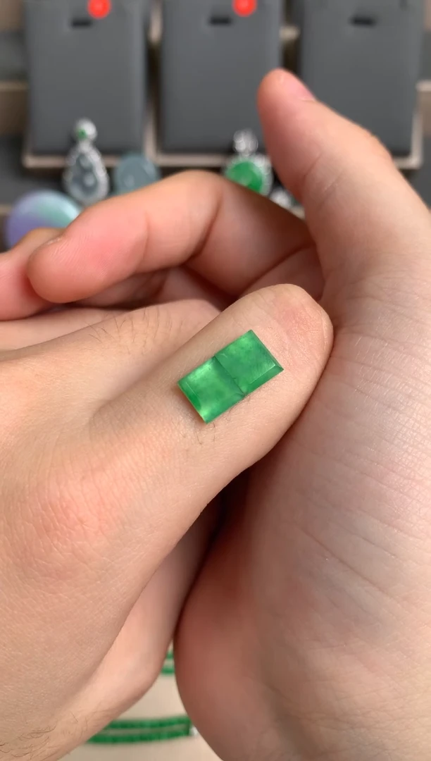 未镶嵌定制翡翠裸玉