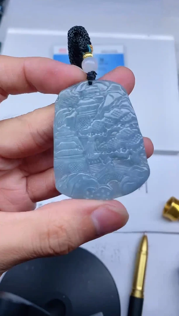 颈饰未镶嵌翡翠1