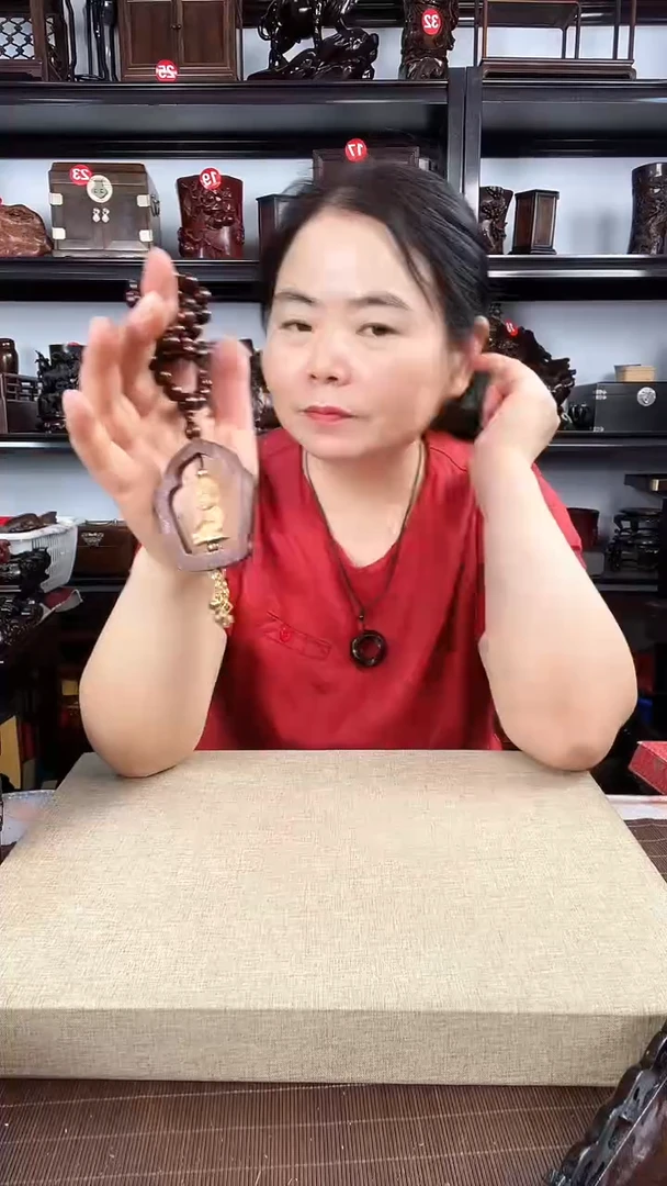 木宝宝佛老李红木工艺品