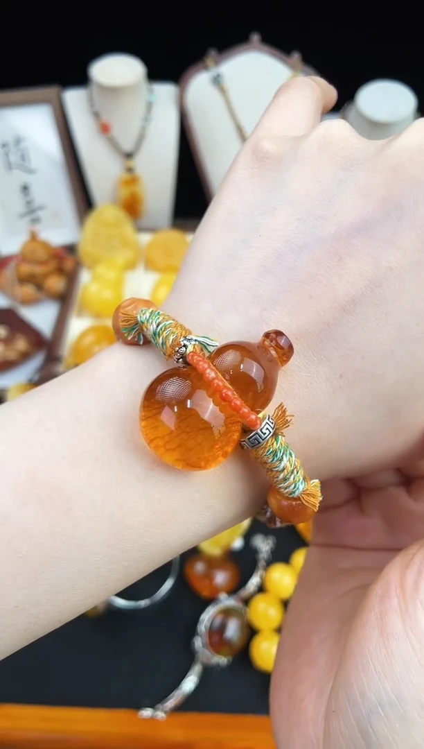 琥珀未镶嵌珠宝奇石柒月