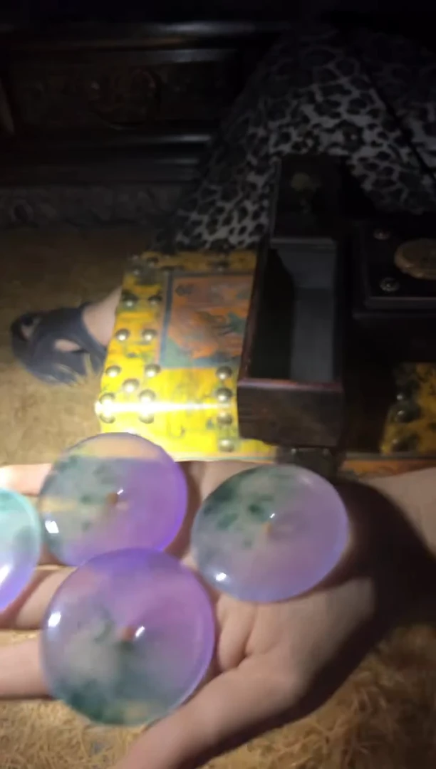 和田玉未镶嵌挂件飘紫平安扣一个