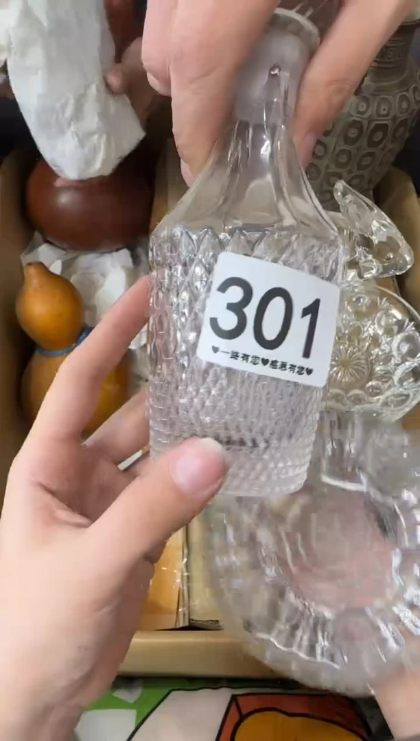 其他Z****y301...中古产品谨慎参拍