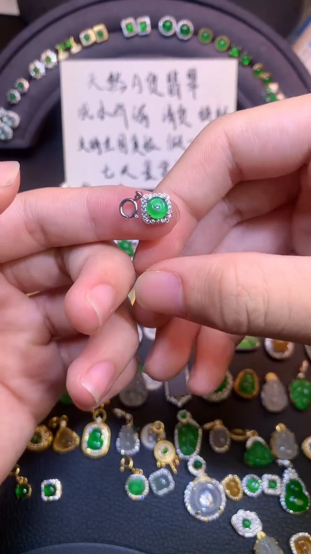 吊坠(不含链)银S925镶嵌翡翠1