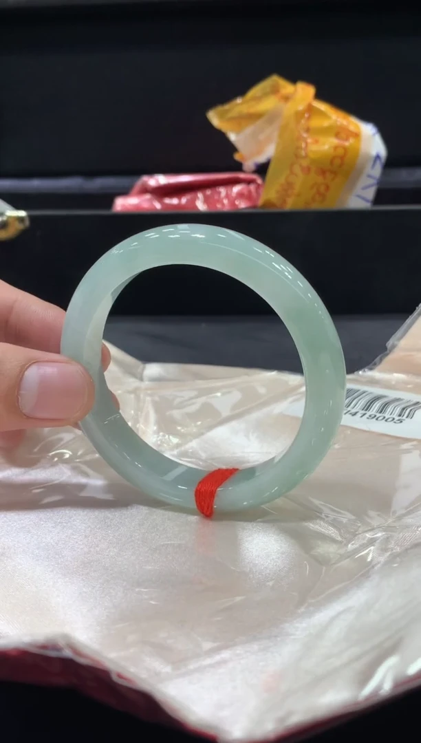 未镶嵌手镯翡翠翡翠手镯