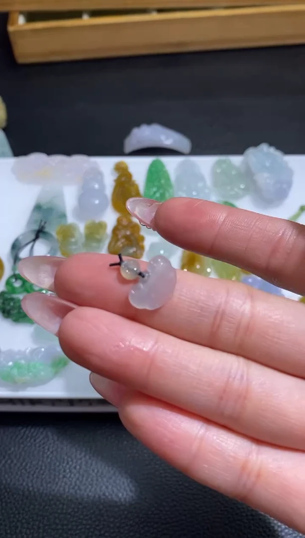 未镶嵌定制翡翠翡翠毛货~