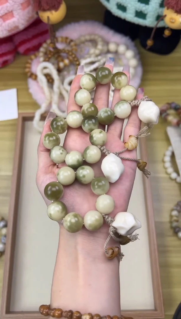吊坠菩提根/象牙果卡15绿色飘花手捻175绿色