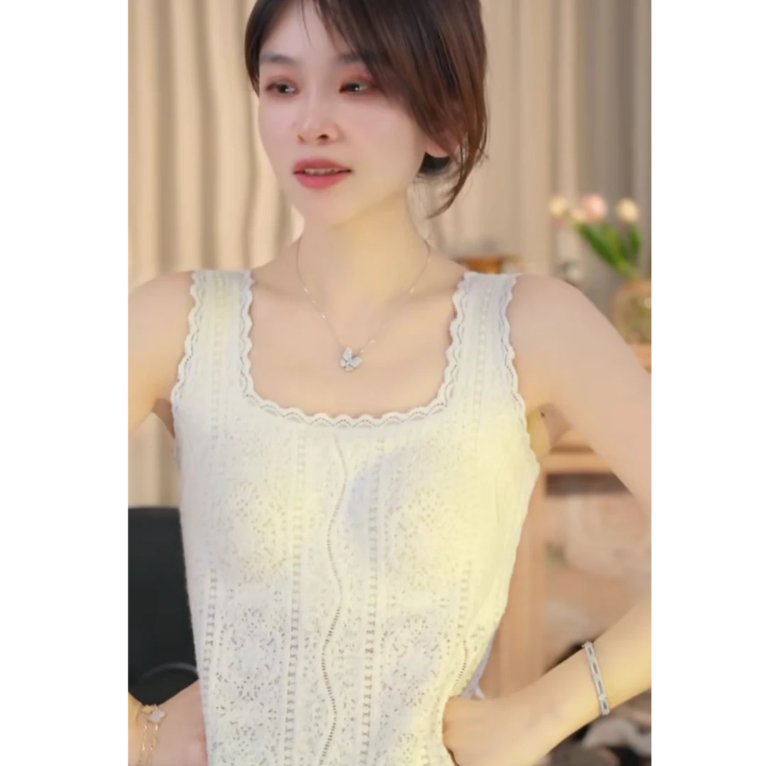 万络媞8864-1香香公主法式优雅气质小方领宽肩带蕾丝保暖背心显瘦