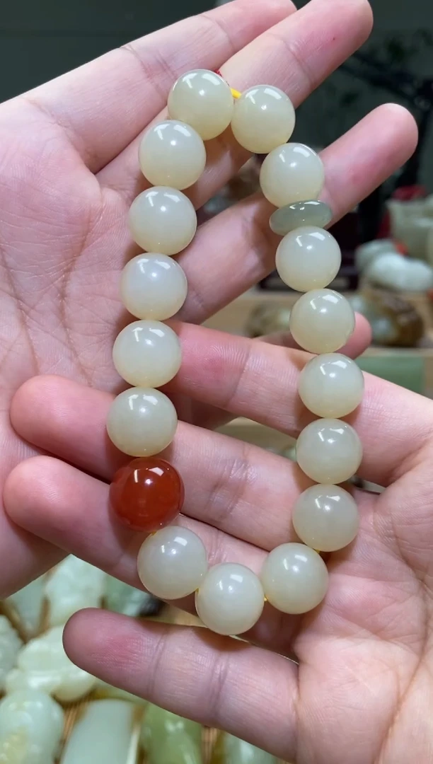 未镶嵌手串和田玉新疆和田玉且末料圆珠手串 卡 13