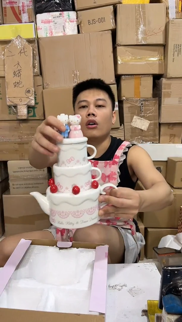瓷片原盒kt猫结婚茶壶套组