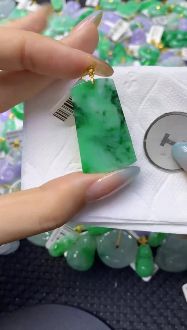 颈饰未镶嵌翡翠天然缅甸翡翠A货