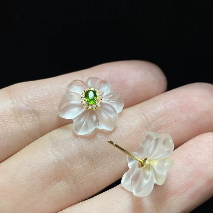 白水晶耳钉  白水晶耳钉