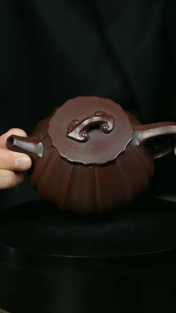 茶壶紫砂坐***时H1391紫泥筋纹石瓢