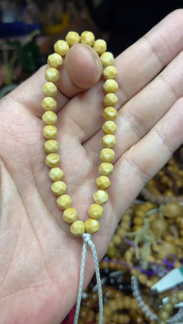 白玉菩提吊坠н****к王胖子文玩工作室定向