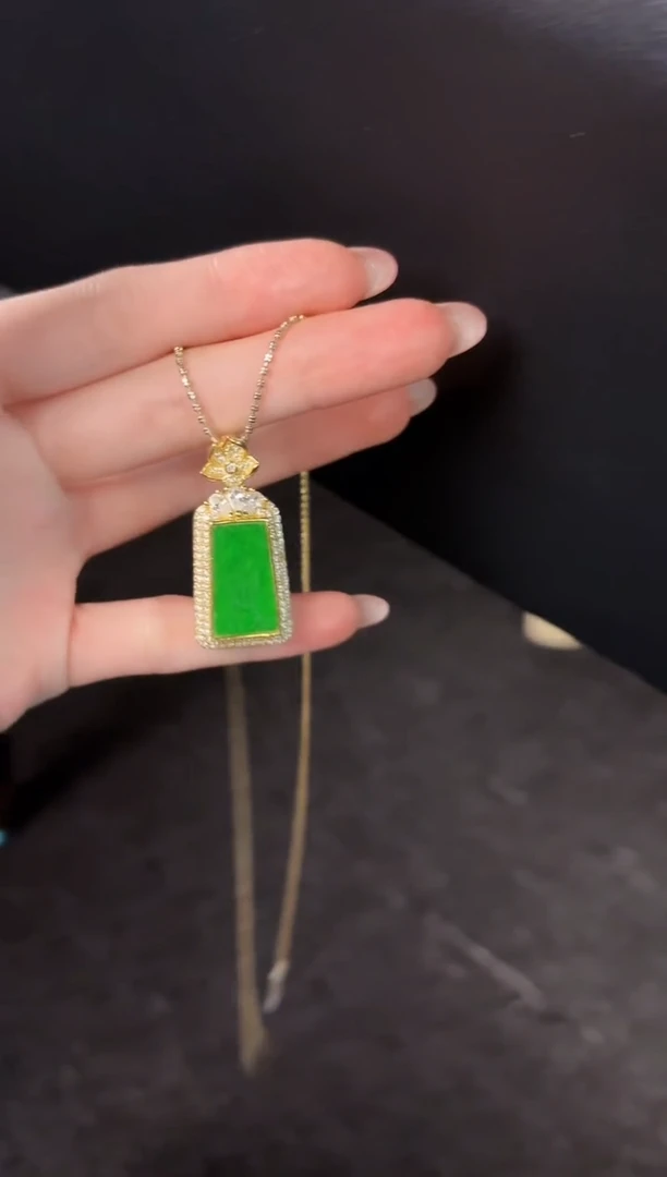 【闪购商品】翡翠吊坠(不含链)银S925镶嵌缅料A货/支持复检/一件