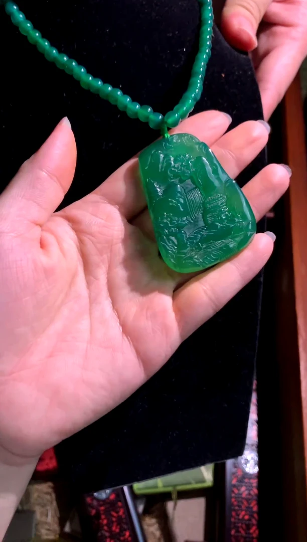 颈饰未镶嵌翡翠润玉潭精品专属摆件