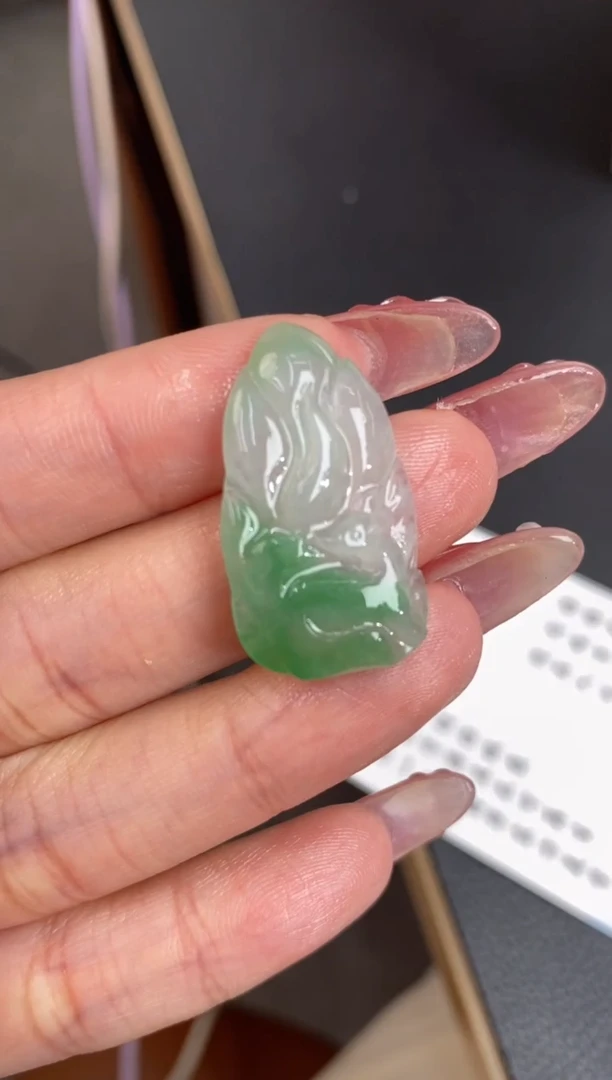 未镶嵌定制翡翠翡翠毛货~