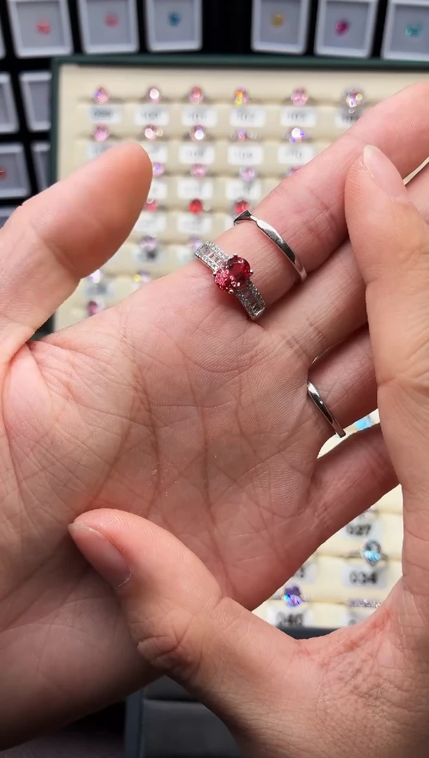 无925银轻奢火莲花色女神戒