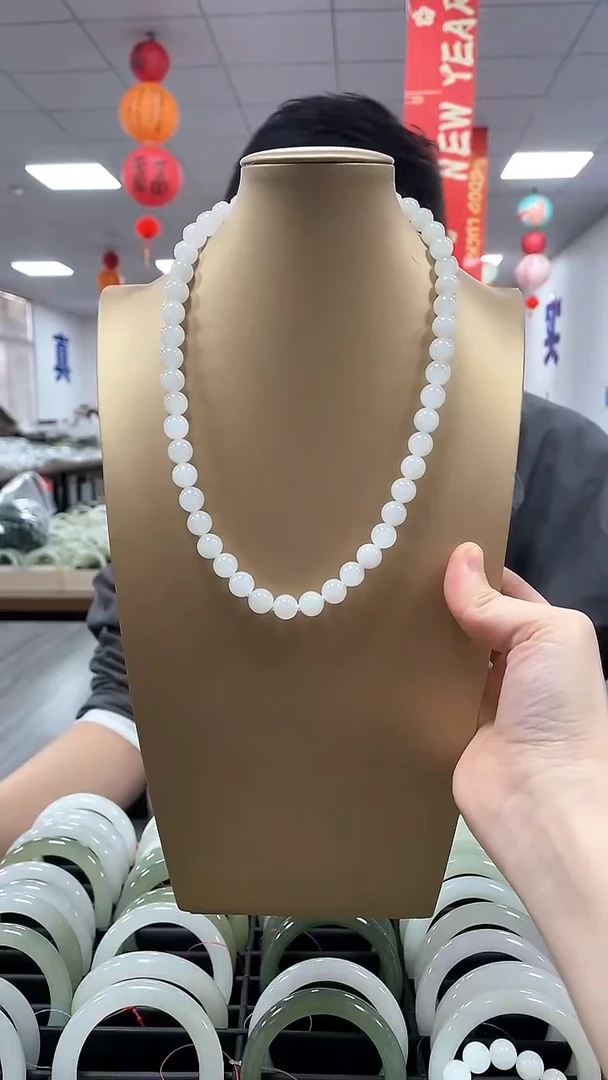 【闪购商品】和田玉颈饰未镶嵌白猫卡10项链一条