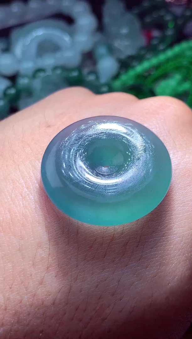 未镶嵌定制翡翠平***?翡翠毛货定制