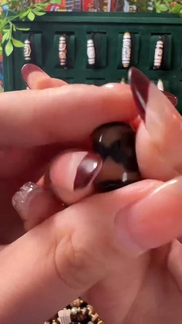 玛瑙/玉髓颈饰未镶嵌63.（微瑕）