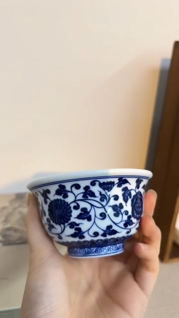 景德镇高温瓷缠枝莲压手