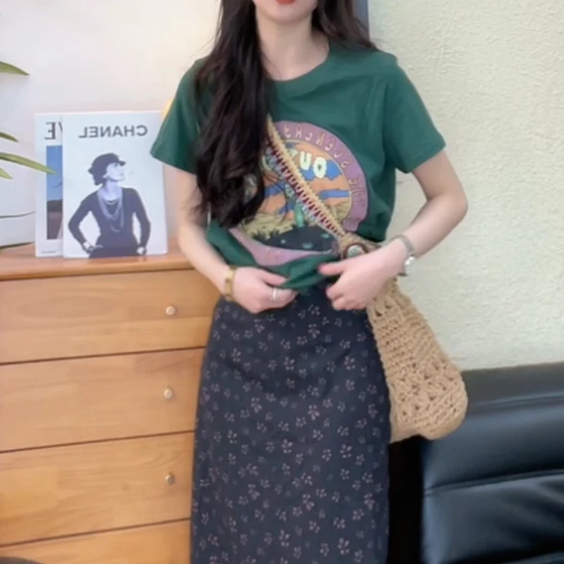 "仙人掌'2025春季新款设计感绿色百搭显瘦气质套头短袖LK2501319