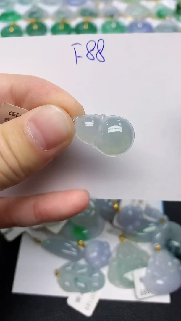 颈饰18K金镶嵌翡翠天然缅甸A货翡翠百元以上9元证书费自理