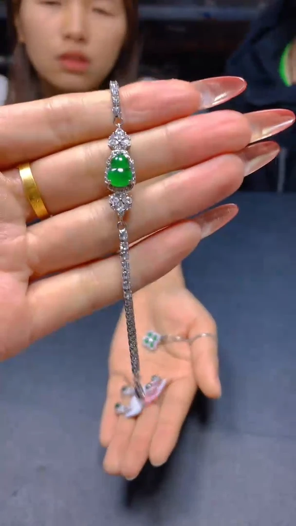 【闪购商品】翡翠手链未镶嵌0732808441/多样性发一