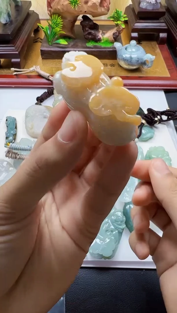 吊坠(不含链)未镶嵌翡翠1