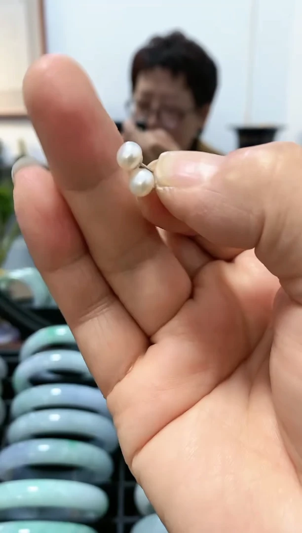 【闪购商品】淡水珍珠耳饰银S925镶嵌6mm耳钉