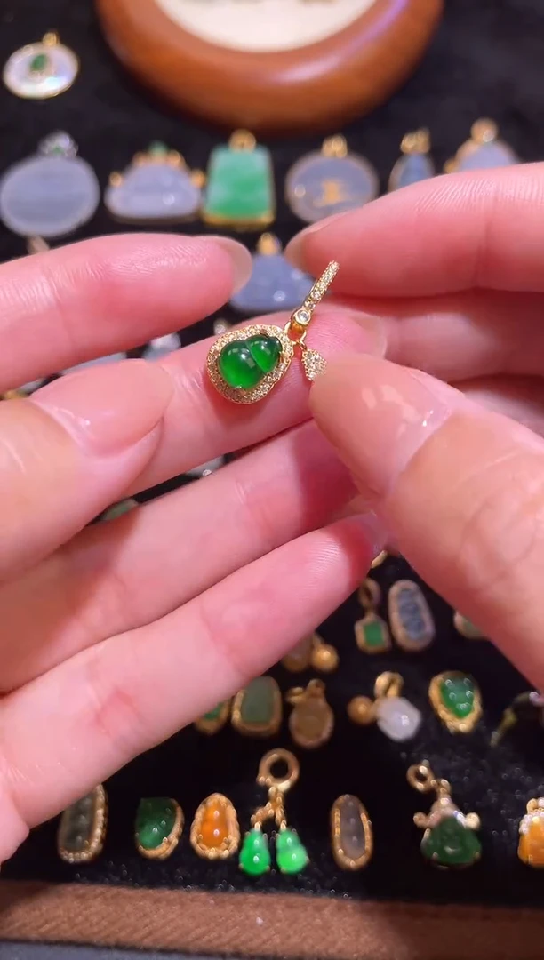 颈饰银S925镶嵌翡翠天然a货翡翠