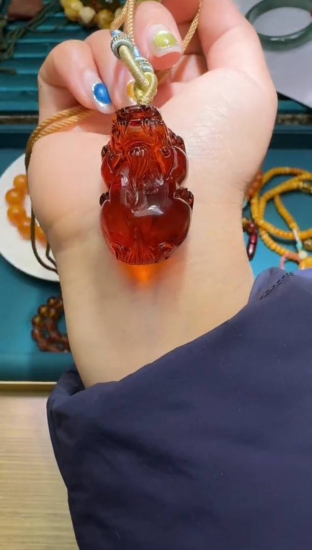 琥珀颈饰未镶嵌多样性发一件 653