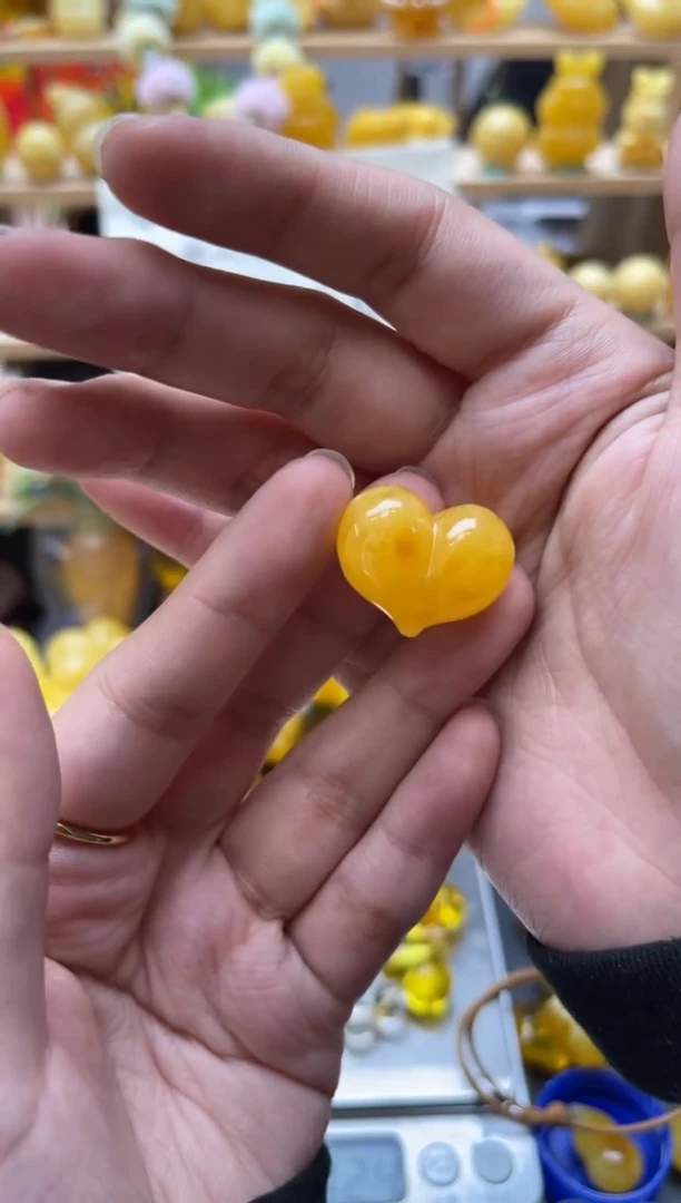 琥珀未镶嵌珠宝奇石010琥珀蜜蜡微瑕