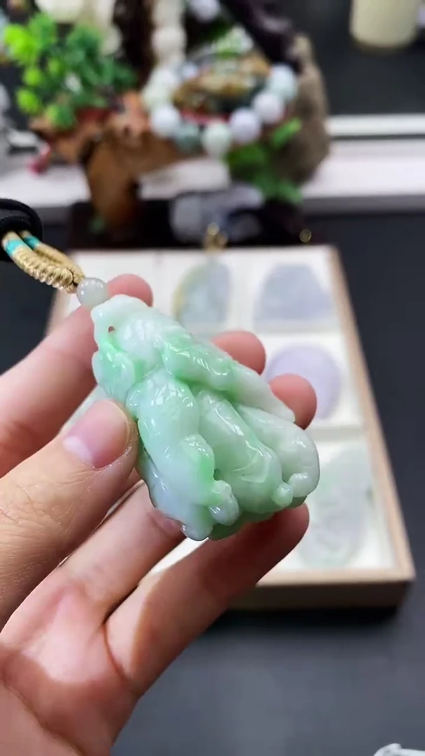 颈饰未镶嵌翡翠天然缅甸A货翡翠