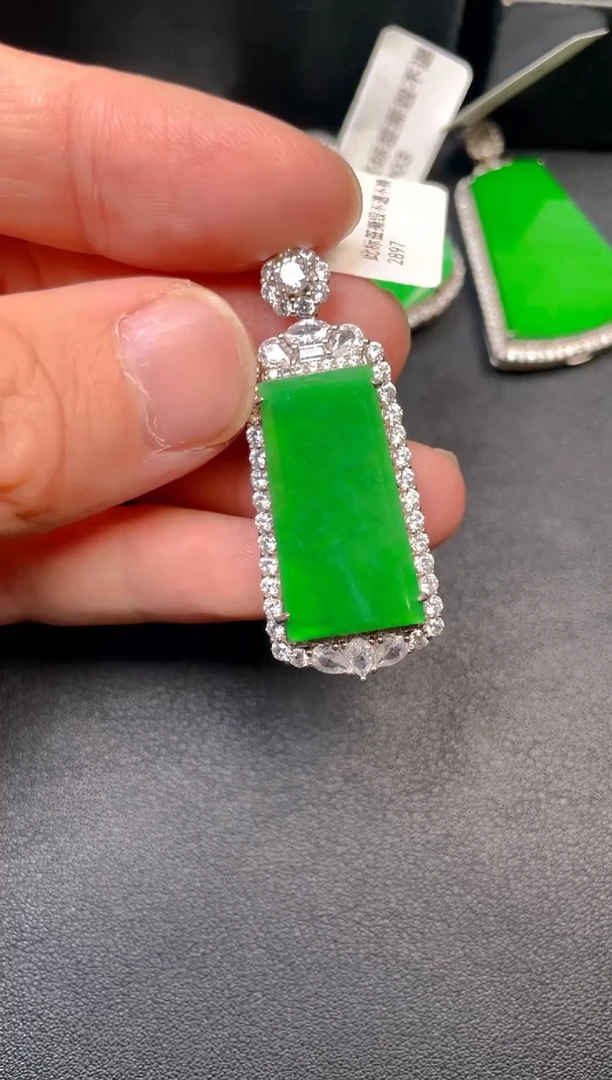 吊坠(不含链)银S925镶嵌翡翠吊坠