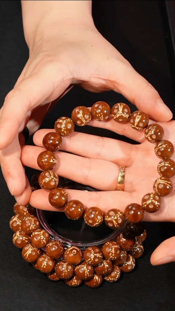 紫金鼠手串熊猫正奔正圆光珠12+mm