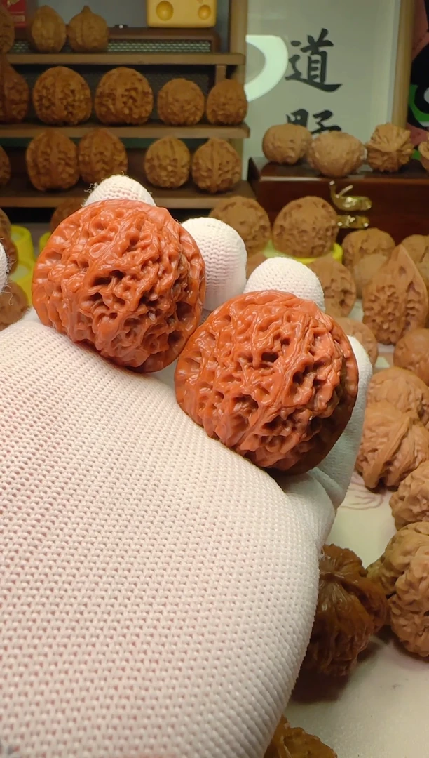 【闪购商品】文玩核桃把件39血麒麟全品