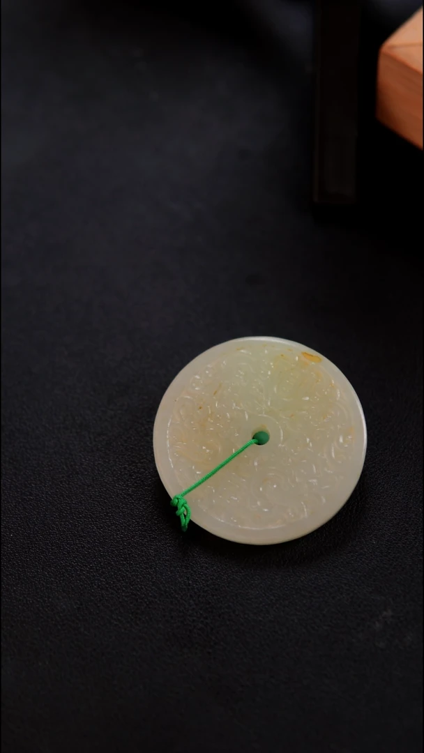 未镶嵌和田玉挂件1