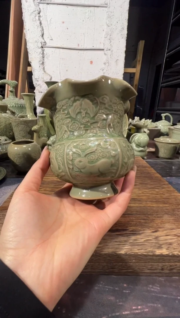 耀州窑花口股腹尊