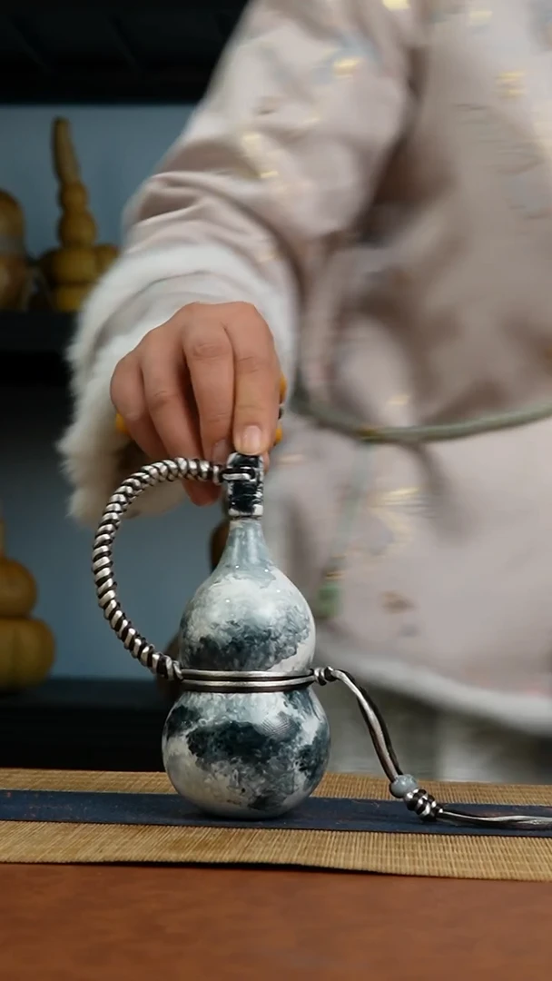 961号 天然热水酒葫芦 一物一拍（有瑕介意勿拍）