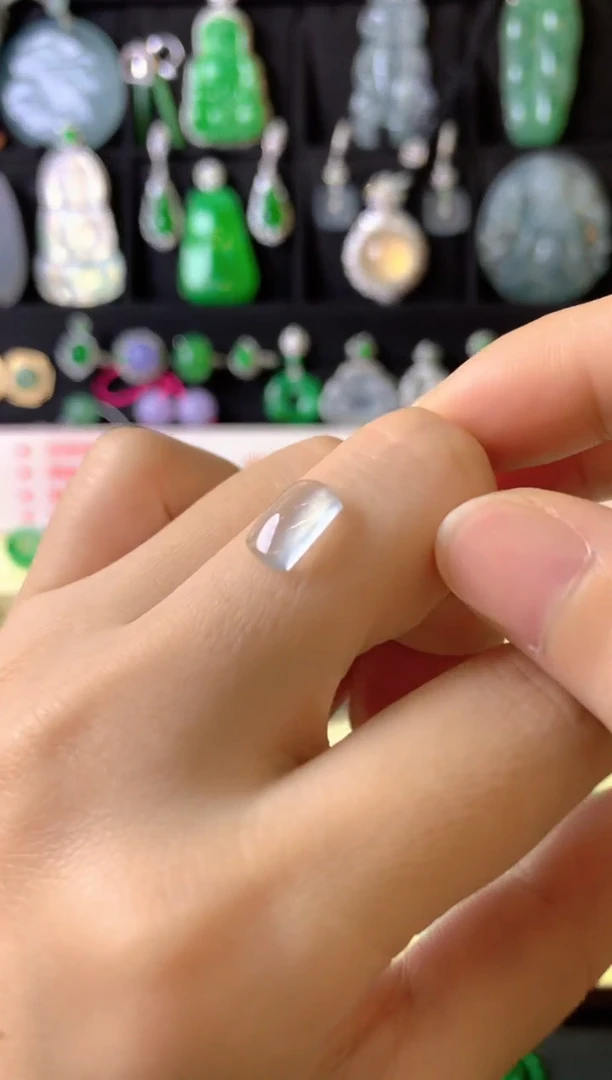 定制翡翠未镶嵌1裸玉（客户意向镶嵌）