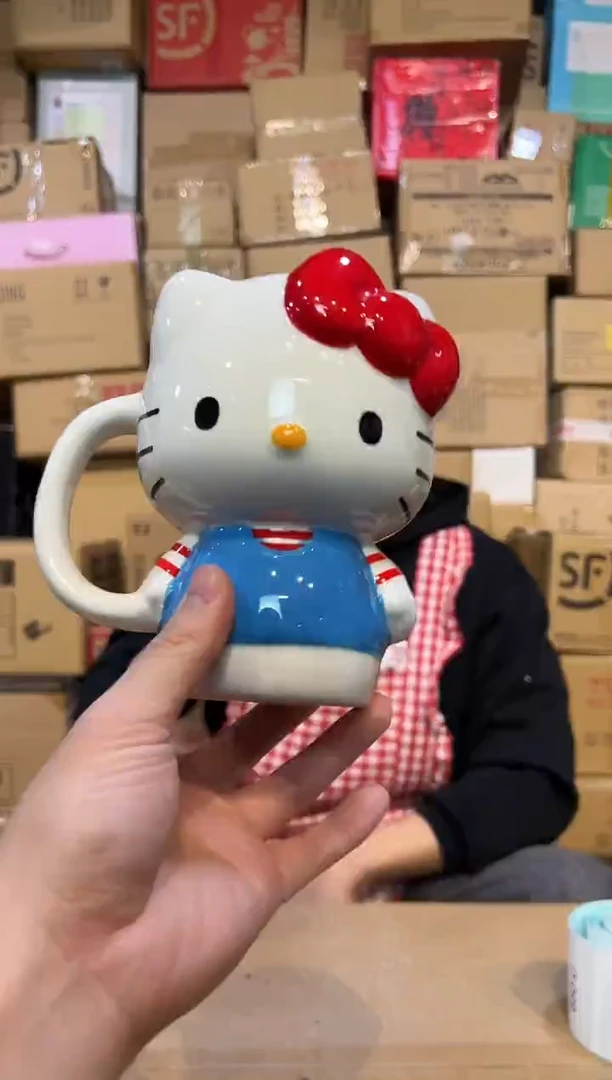 【闪购商品】杯陶瓷条纹kt全身杯