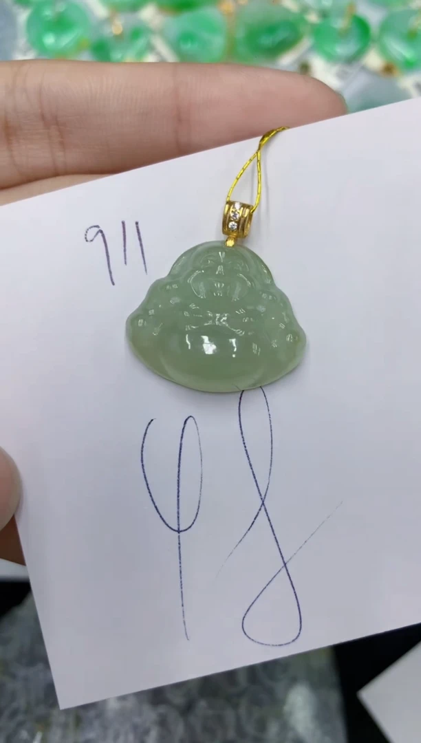 颈饰未镶嵌翡翠 翡翠