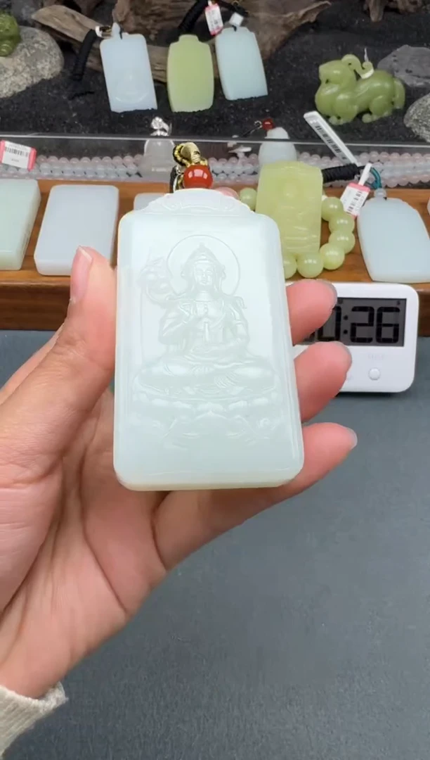 颈饰未镶嵌和田玉1