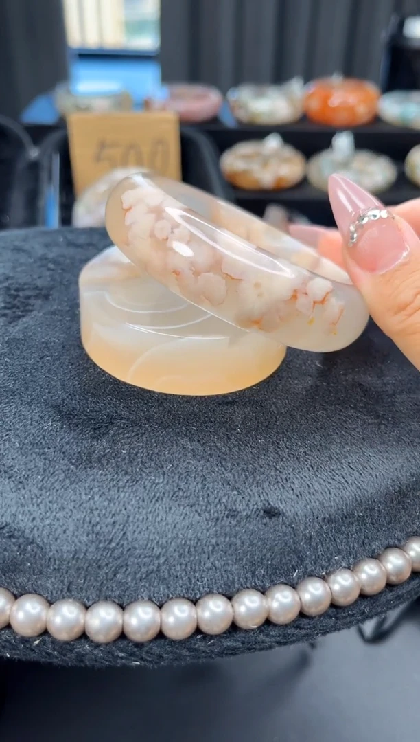 石英质玉手镯未镶嵌赠送镯心（57圈口）