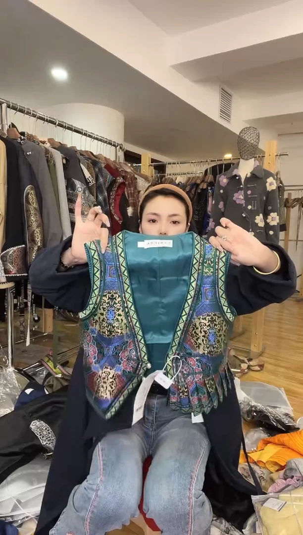 S码         95斤   马甲  福利