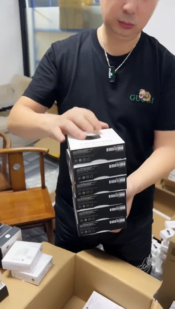 95新摩尔非pd20w单c口充电器颜色随机发货